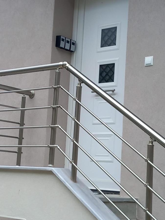 Apartmán Elenis House Néa Péramos Exteriér fotografie