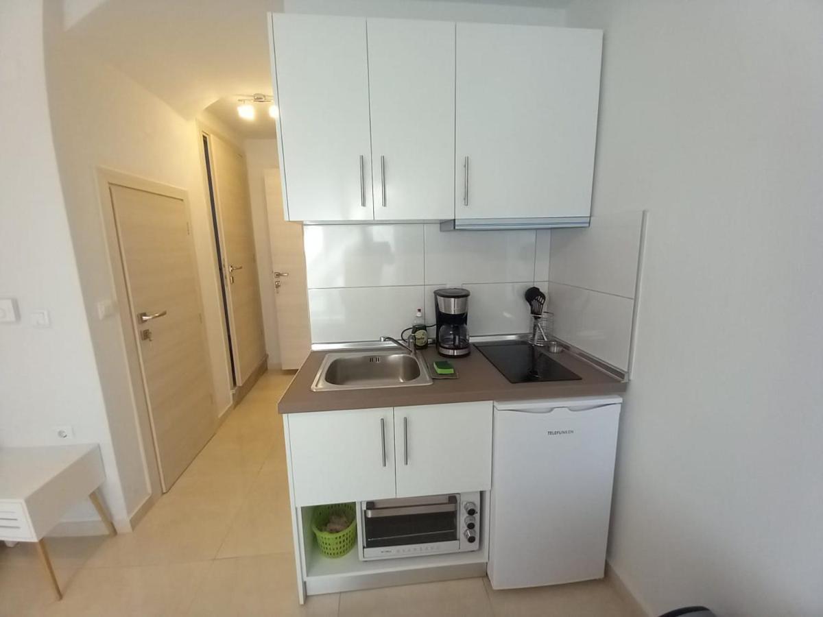 Apartmán Elenis House Néa Péramos Exteriér fotografie