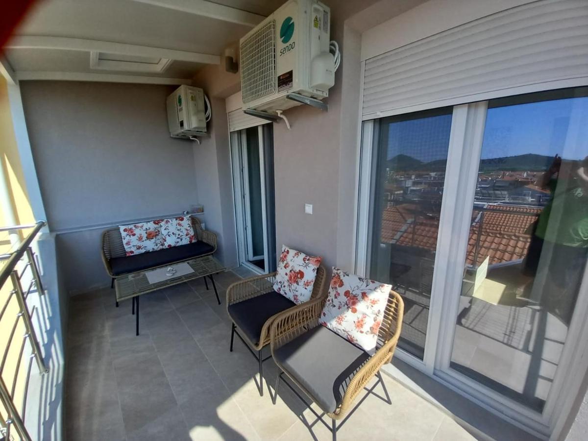 Apartmán Elenis House Néa Péramos Exteriér fotografie